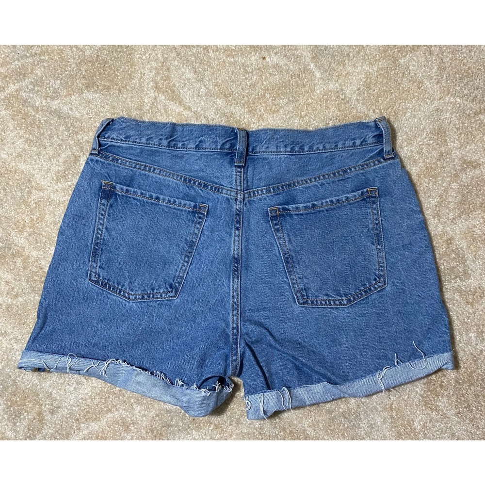 Old Navy Hi Rise Slouchy Straight Jean shorts 10 - Picture 3 of 9